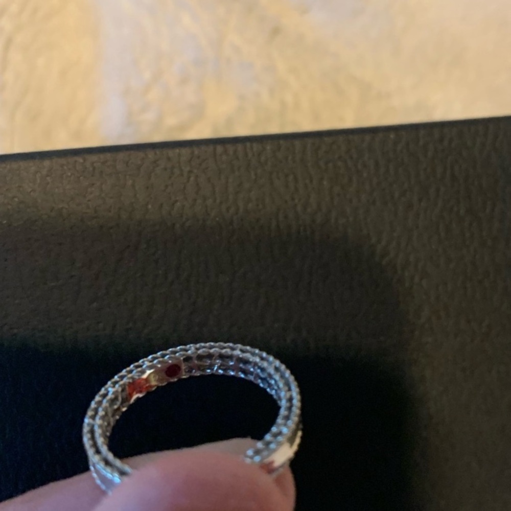 Roberto Coin 18k white  gold band - Picture 3 of 3